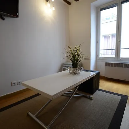 Apartment Marais Charm Paris